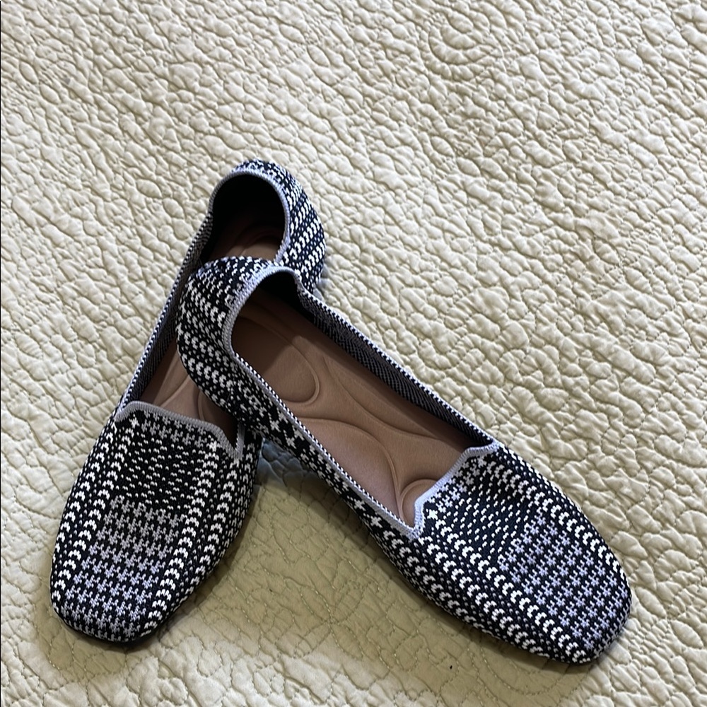 Comfort, flat shoes
